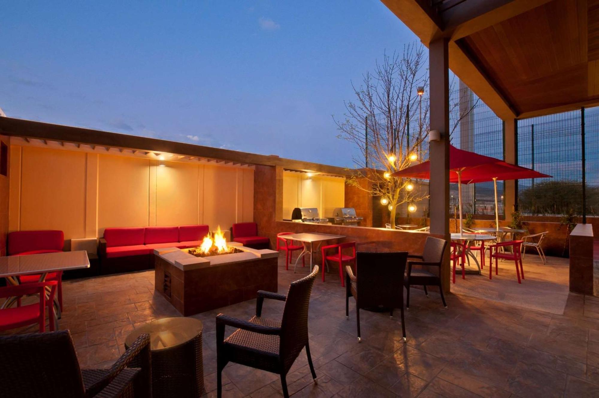 Homewood Suites By Hilton Querétaro Kültér fotó